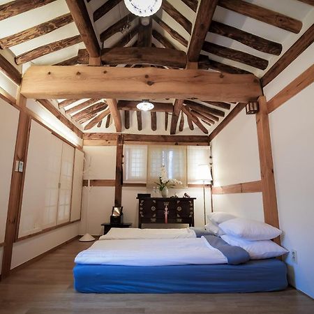 Cheong Yeon Jae Hanok Hotel Seoul Ngoại thất bức ảnh
