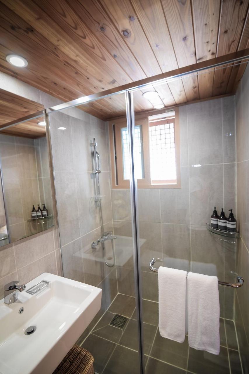 Cheong Yeon Jae Hanok Hotel Seoul Ngoại thất bức ảnh