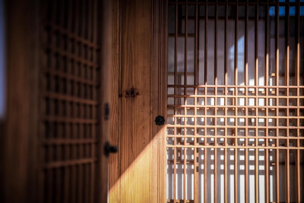 Cheong Yeon Jae Hanok Hotel Seoul Ngoại thất bức ảnh