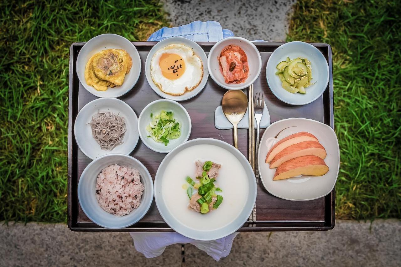 Cheong Yeon Jae Hanok Hotel Seoul Ngoại thất bức ảnh