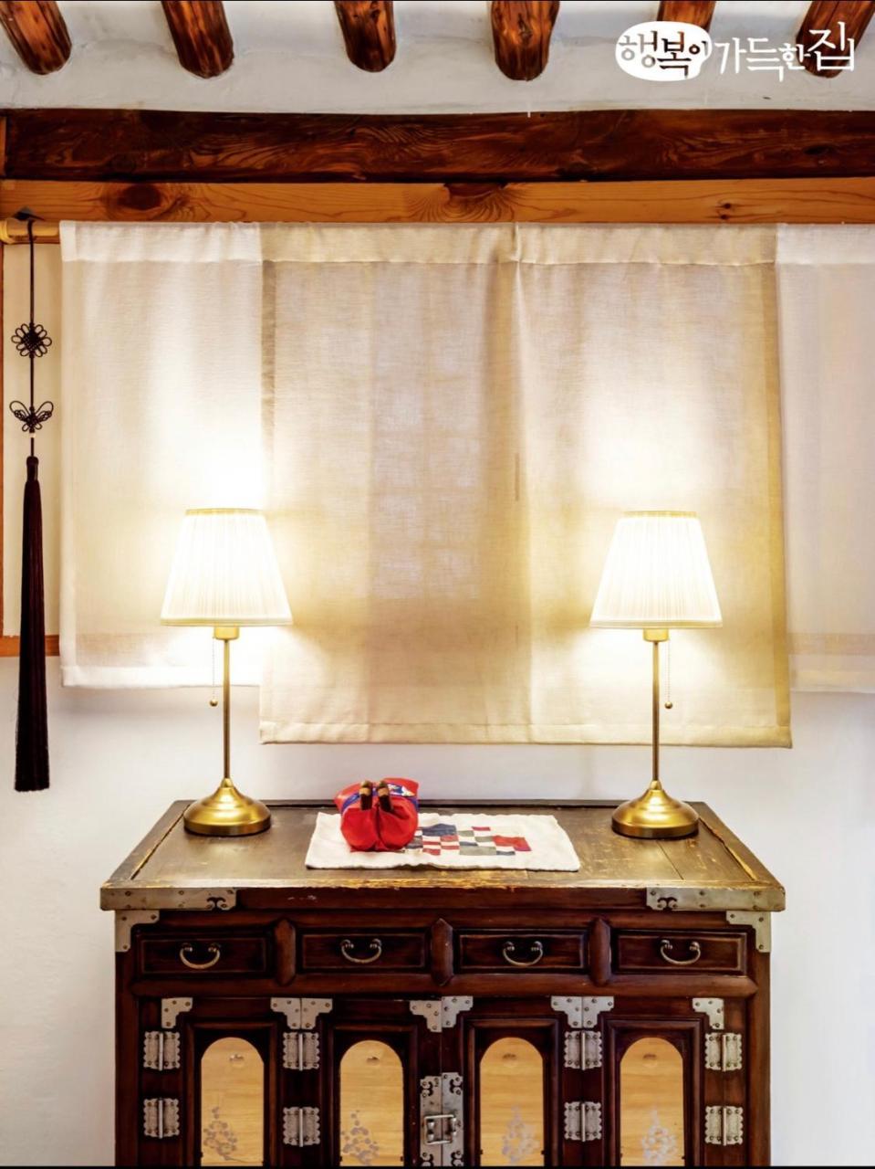 Cheong Yeon Jae Hanok Hotel Seoul Ngoại thất bức ảnh